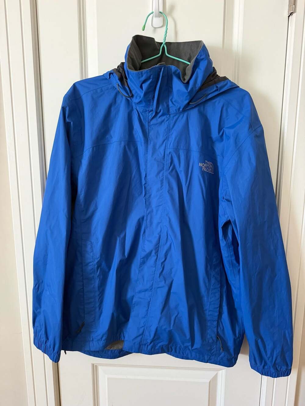 The North Face Jacket Size M Blue Windbreaker